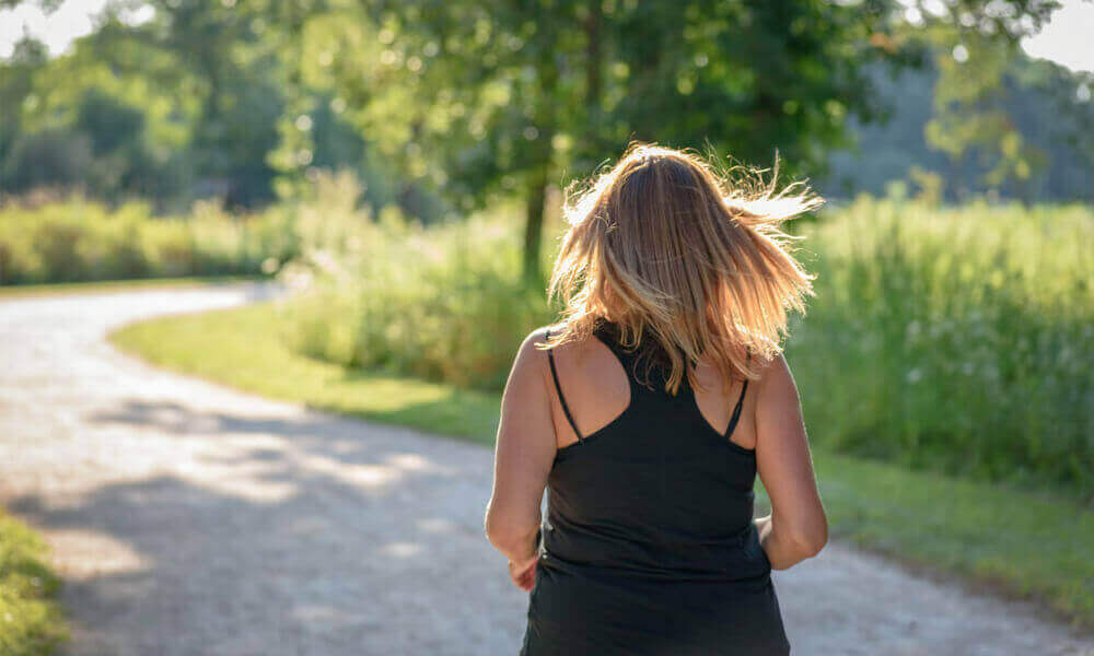 Mains jointes, soutien du couple